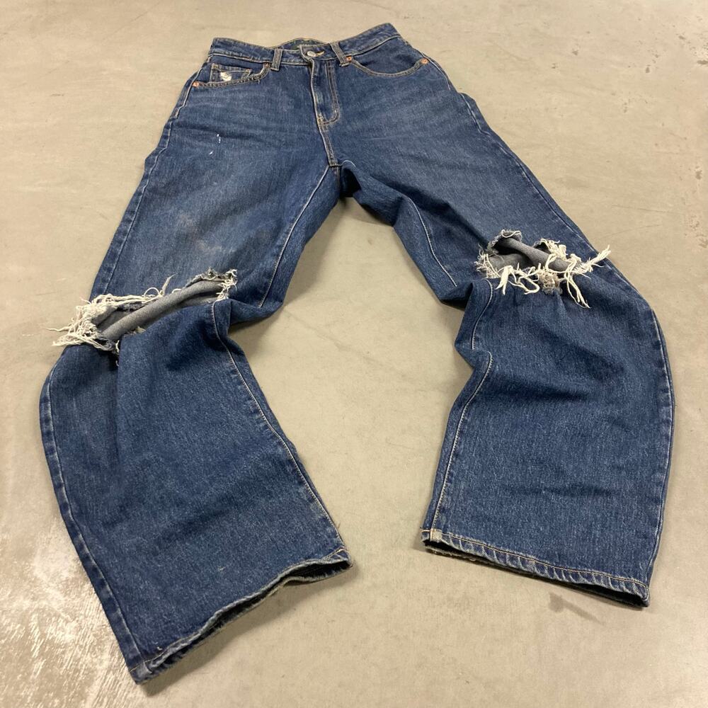 Baggy Y2K ripped Jeans 26x31